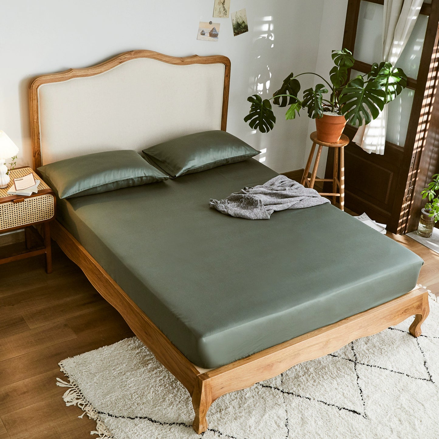 Alley Trick Classy Summer Ice Silk Solid Color Bed Sheets